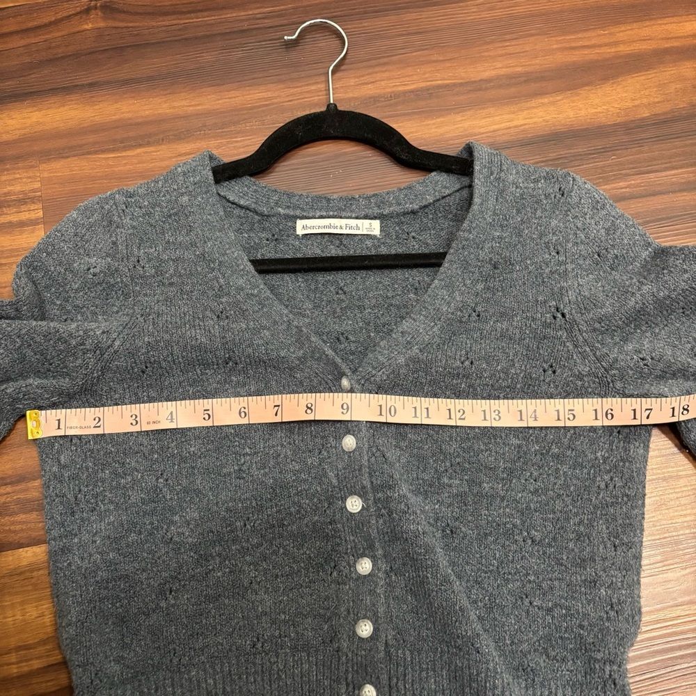 Abercrombie & Fitch Women’s Small Dark Grey Eyelet Cottagecore Cardigan - Picture 4 of 6